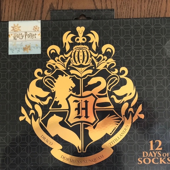 🌟HARRY POTTER 12 Days of Socks by Warner Bros - Picture 1 of 5